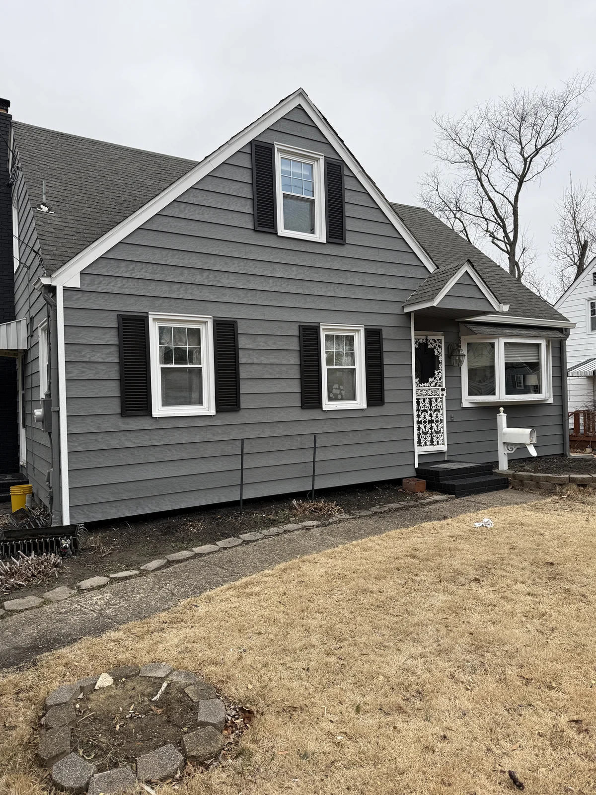 Charcoal Gray Siding House Coating in Cinnaminson NJ