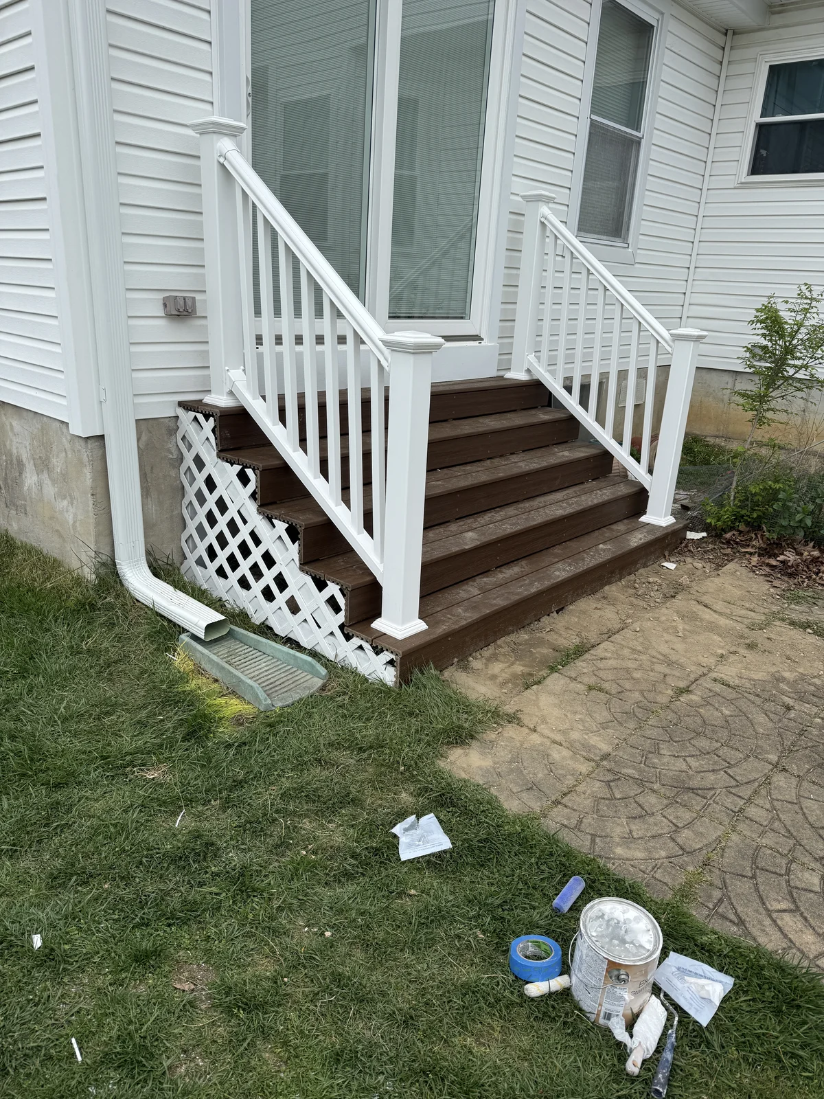 White Vinyl Railings and Deck Staircase in Deptford NJ