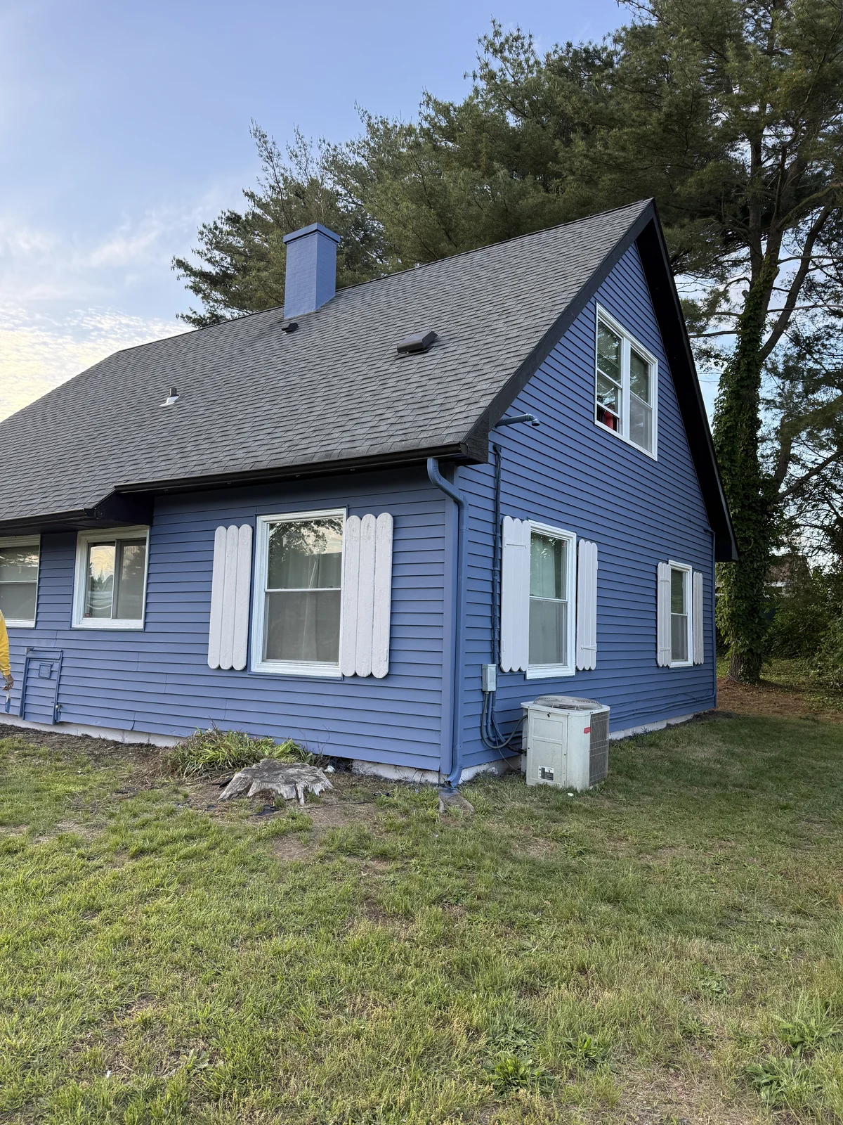 Royal Blue Siding House Painting in Mount Laurel NJ
